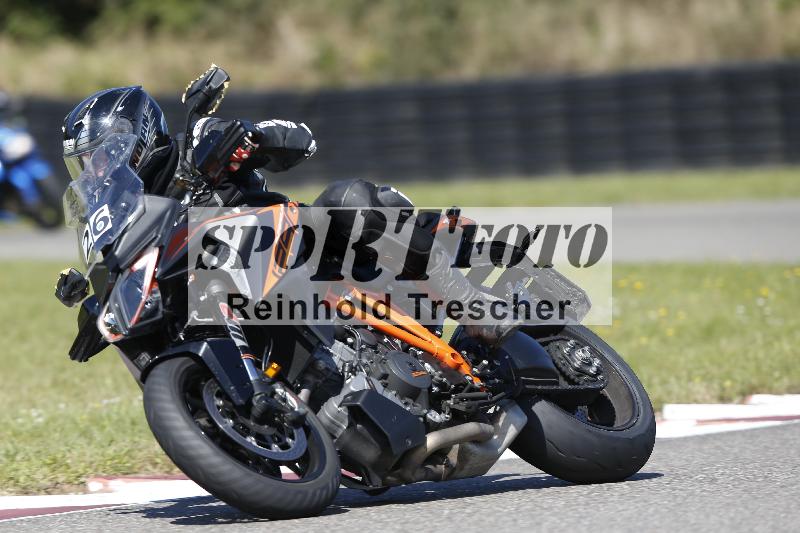 /Archiv-2025/48 25.08.2025 Cornu Master School ADR/gruen-vert/26